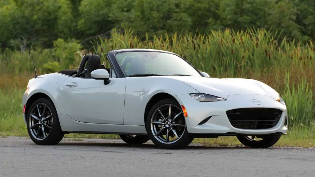 2016 Mazda MX-5 Miata Sport