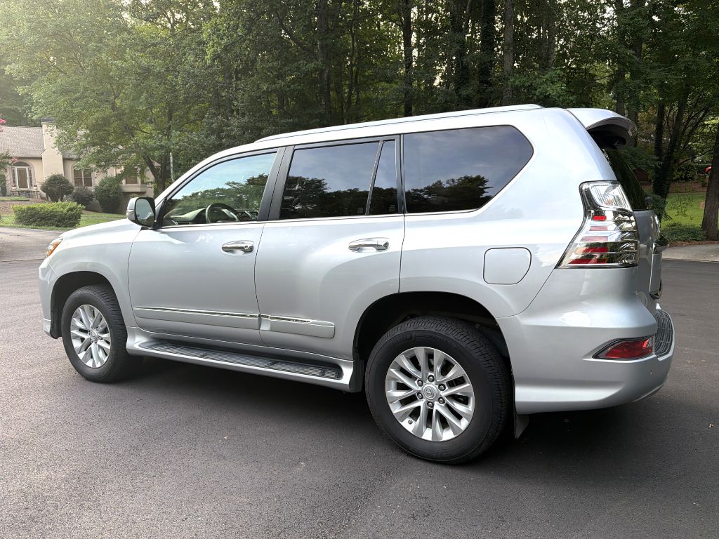 2015 Lexus GX Base - Photo 11
