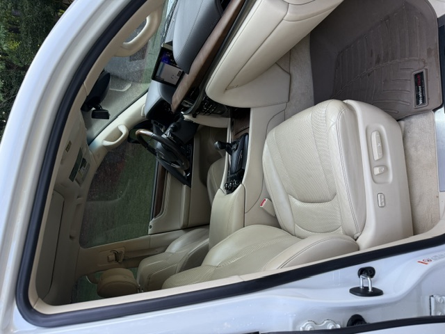 2016 Lexus LX 570 - Photo 19