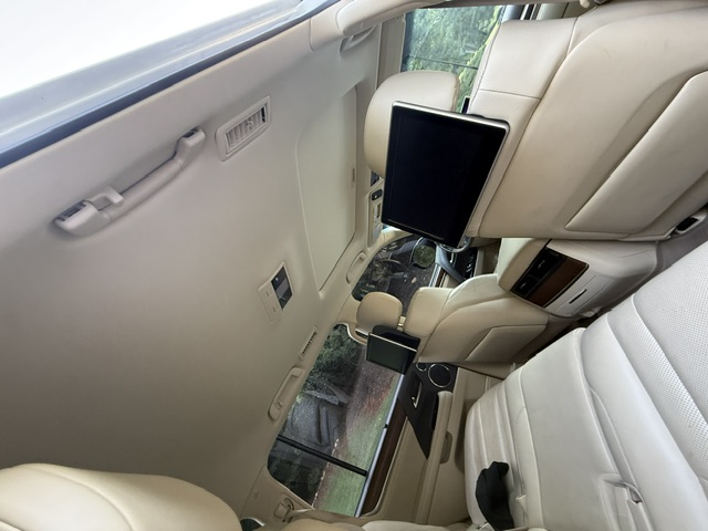 2016 Lexus LX 570 - Photo 22