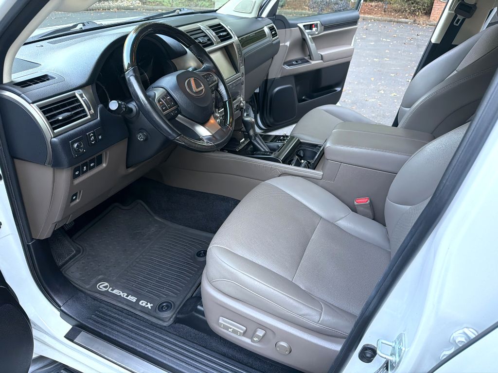 2020 Lexus GX PREMIUM - Photo 13